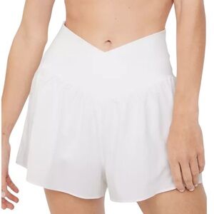 OFFLINE By Aerie Real Me Crossover Flowy Short White Small Athletic Work Out Med